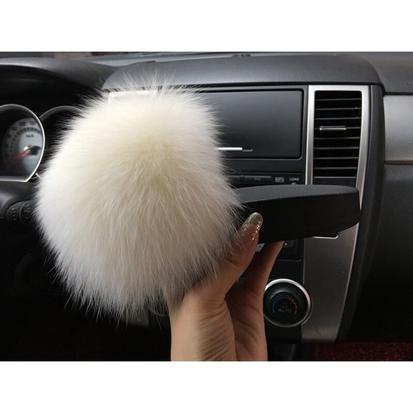 🎉Host Pick🎉 NEW! Real Fox Fur Slides / Slippers - Picture 3 of 8